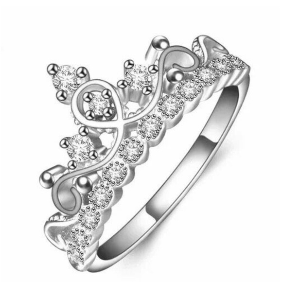 🆕 Gorgeous 👑 Crown Ring - Picture 3 of 4
